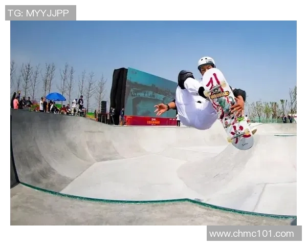 南京飞盘队在滑板精英赛中以83分稳居积分榜首位 南京飞盘队在滑板精英赛中以83分稳居积分榜首位