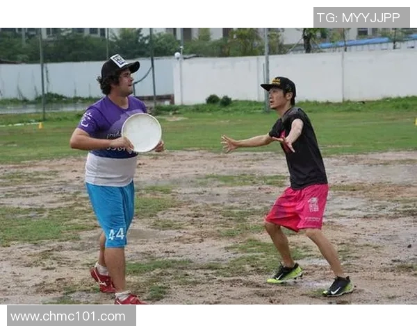 深圳飞盘队防守反击的优劣分析与战术调整探讨 深圳飞盘队防守反击的优劣分析与战术调整探讨