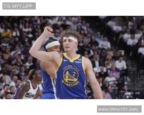 勇士与太阳常规赛激战回顾球星表现与战术分析全景呈现