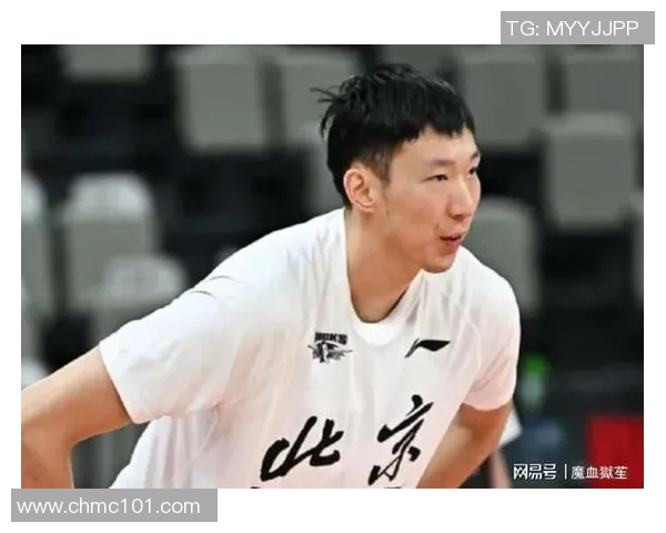 周琦重返赛场展现实力引发球迷热议未来发展值得期待 周琦重返赛场展现实力引发球迷热议未来发展值得期待