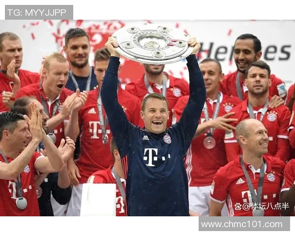 莱万领衔球队冲击新赛季目标球迷期待他的精彩表现与进球记录刷新