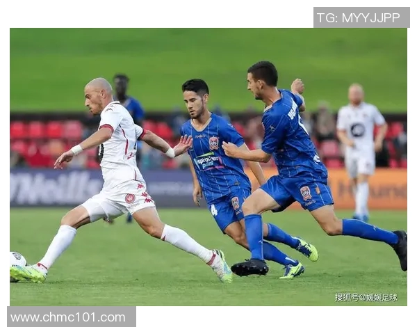 中部海岸海员与惠灵顿凤凰的激烈对决展现足球魅力与团队精神